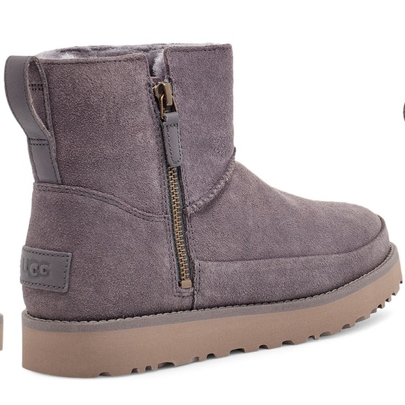 New UGG classic mini zip suede boots - Picture 13 of 14